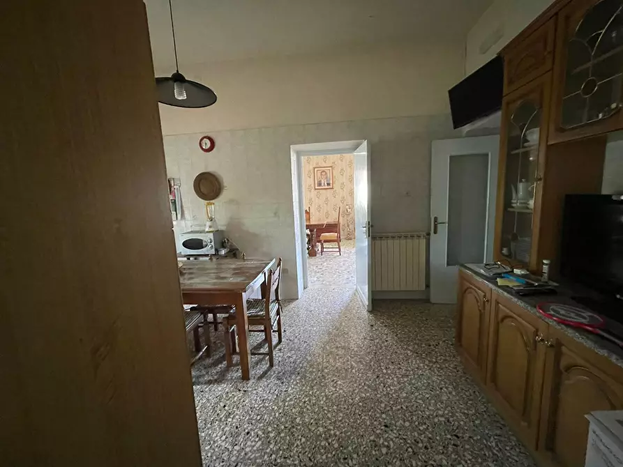 Immagine 20 di Casa indipendente in vendita  in VIA MONDO 61 a Caserta