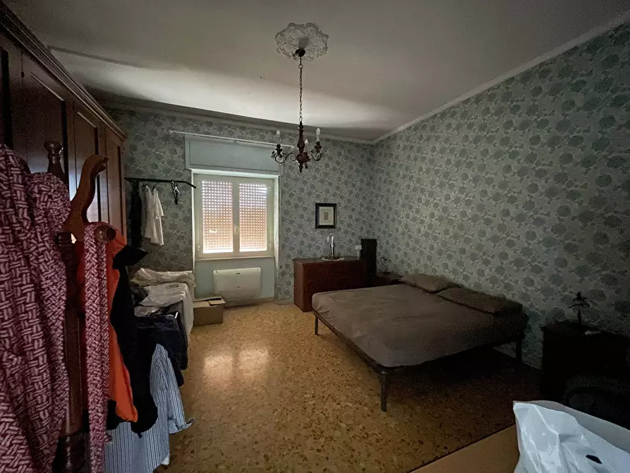 Immagine 23 di Casa indipendente in vendita  in VIA MONDO 61 a Caserta