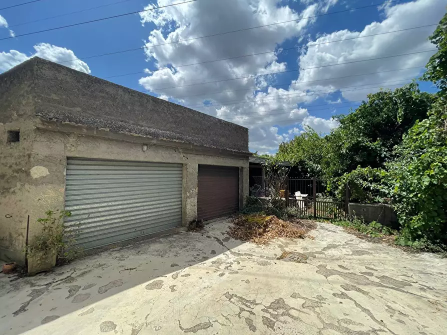 Immagine 38 di Casa indipendente in vendita  in VIA MONDO 61 a Caserta