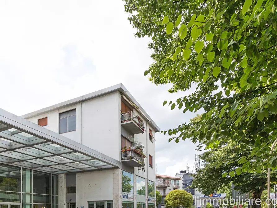 Immagine 21 di Appartamento in vendita  in Viale Colonnello Galliano 19 a Verona