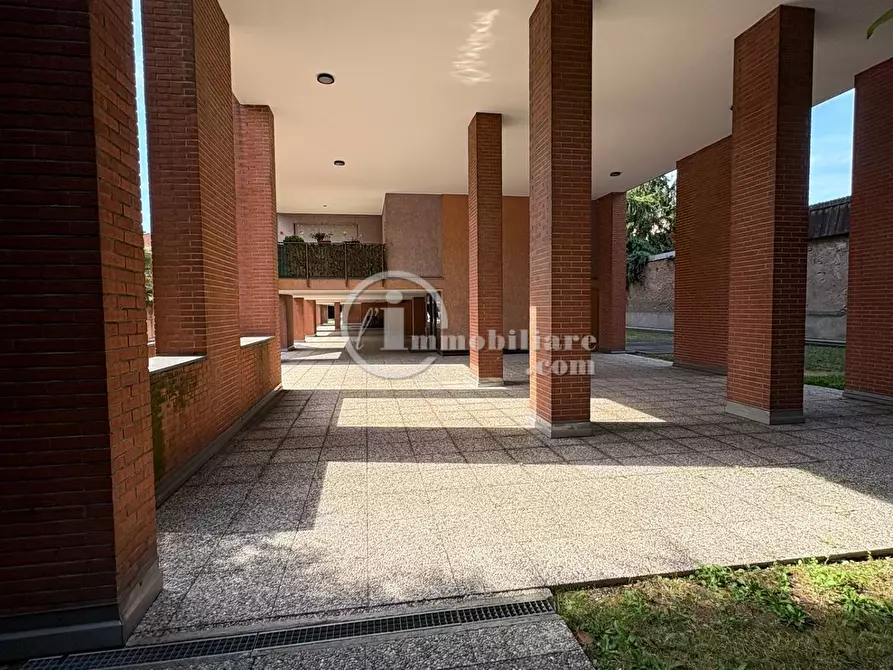 Immagine 11 di Ufficio in affitto  a Busto Arsizio