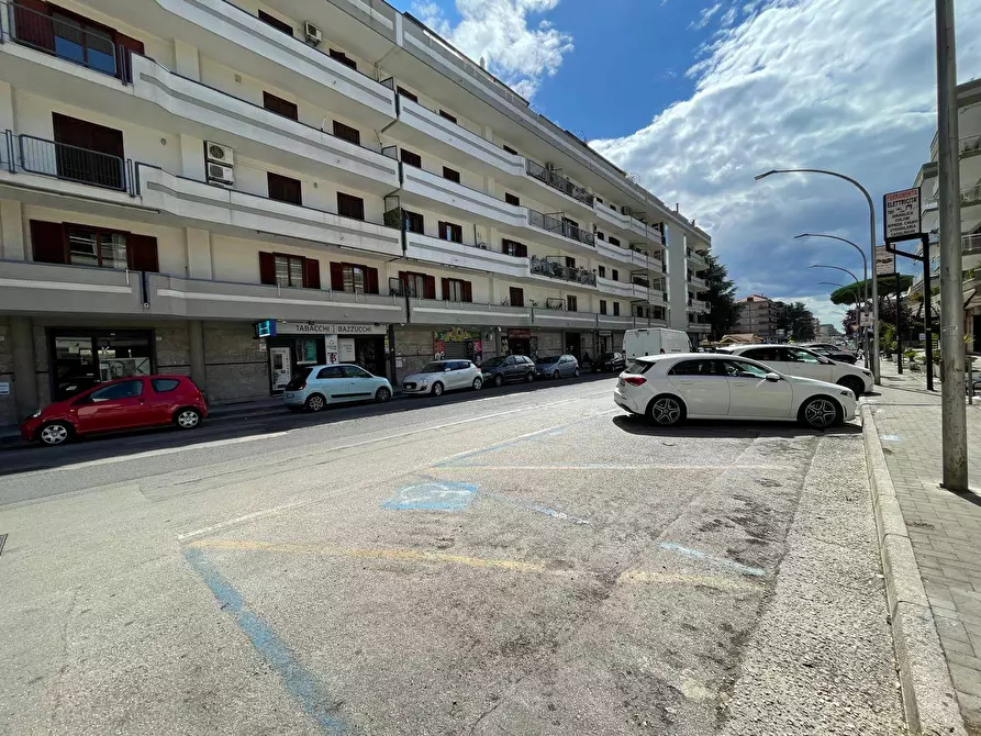 Immagine 6 di Negozio in affitto  in VIA SALVO D'ACQUISTO 27 a Caserta