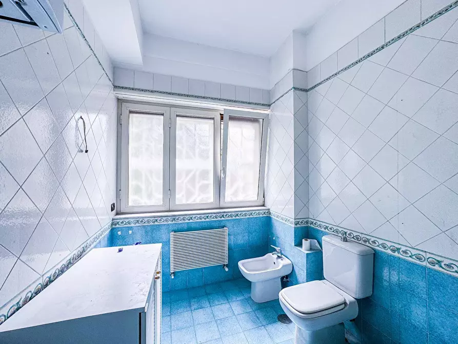 Immagine 13 di Appartamento in vendita  in Via Girolamo Santacroce 31 a Napoli