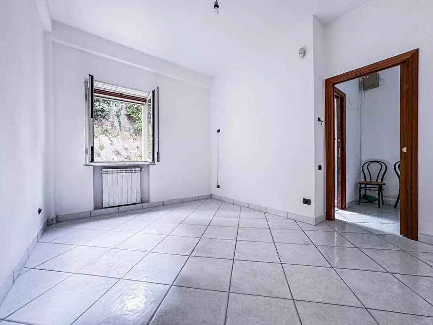 Immagine 14 di Appartamento in vendita  in Via Girolamo Santacroce 31 a Napoli