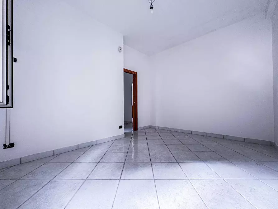 Immagine 15 di Appartamento in vendita  in Via Girolamo Santacroce 31 a Napoli