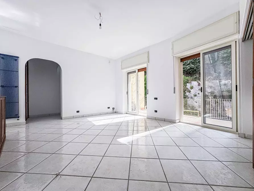 Immagine 4 di Appartamento in vendita  in Via Girolamo Santacroce 31 a Napoli