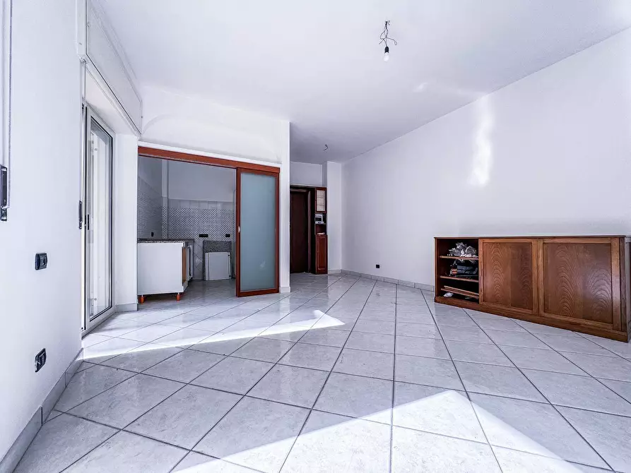 Immagine 3 di Appartamento in vendita  in Via Girolamo Santacroce 31 a Napoli