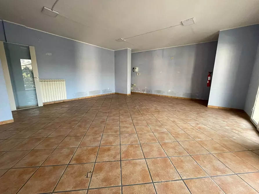 Immagine 4 di Ufficio in affitto  in Via Nazionale Appia 177 a Capodrise