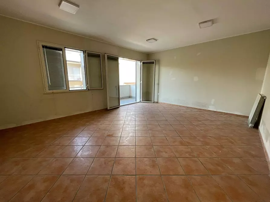 Immagine 17 di Ufficio in affitto  in Via Nazionale Appia 177 a Capodrise