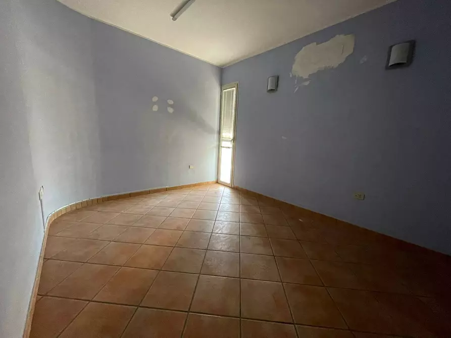 Immagine 15 di Ufficio in affitto  in Via Nazionale Appia 177 a Capodrise