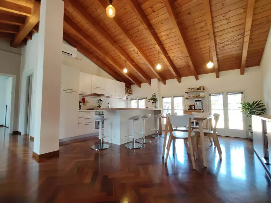 Immagine 10 di Appartamento in vendita  in Largo Camussi 8 a Gallarate