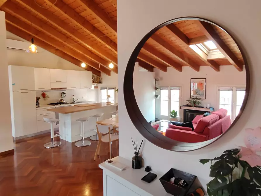 Immagine 9 di Appartamento in vendita  in Largo Camussi 8 a Gallarate