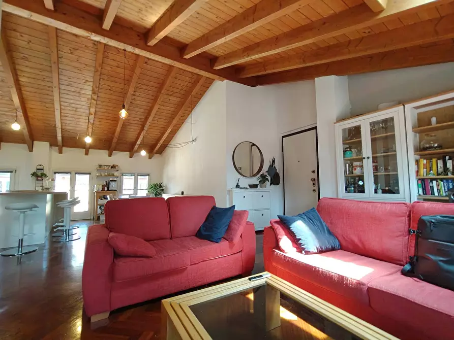 Immagine 4 di Appartamento in vendita  in Largo Camussi 8 a Gallarate