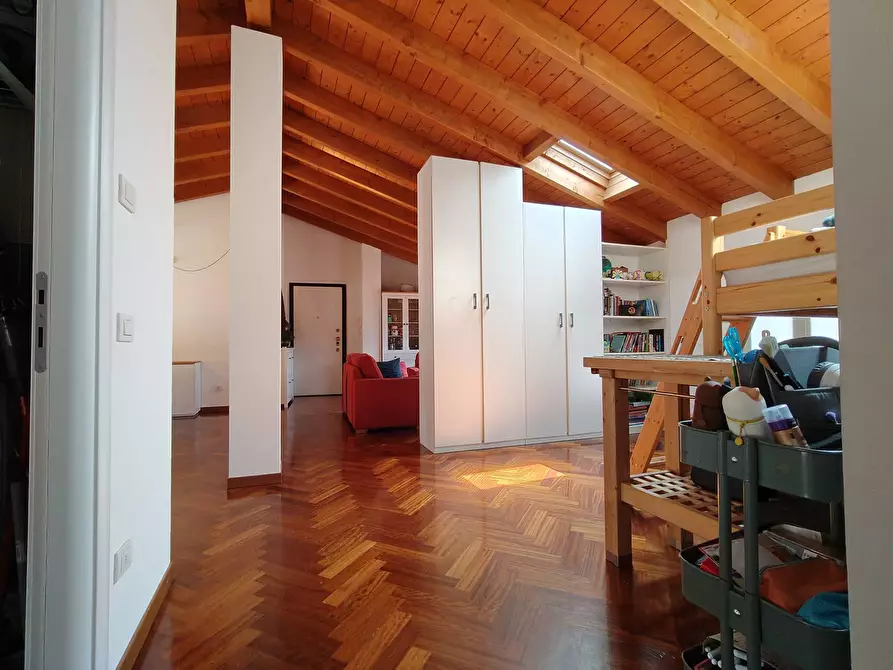 Immagine 11 di Appartamento in vendita  in Largo Camussi 8 a Gallarate