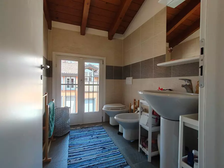 Immagine 12 di Appartamento in vendita  in Largo Camussi 8 a Gallarate