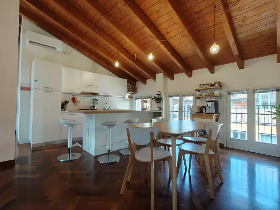 Immagine 2 di Appartamento in vendita  in Largo Camussi 8 a Gallarate