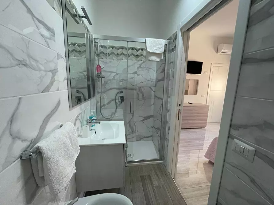 Immagine 18 di Appartamento in vendita  in via Cesare Battisti a Caserta