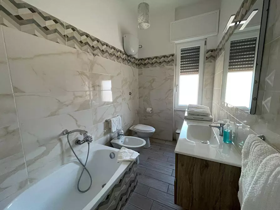 Immagine 26 di Appartamento in vendita  in via Cesare Battisti a Caserta