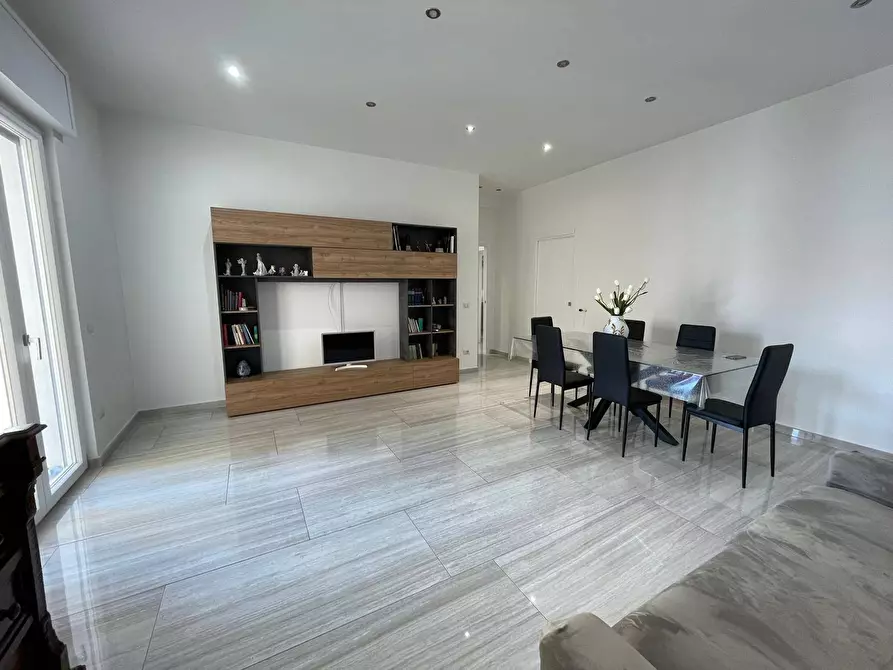 Immagine 5 di Appartamento in vendita  in via Cesare Battisti a Caserta