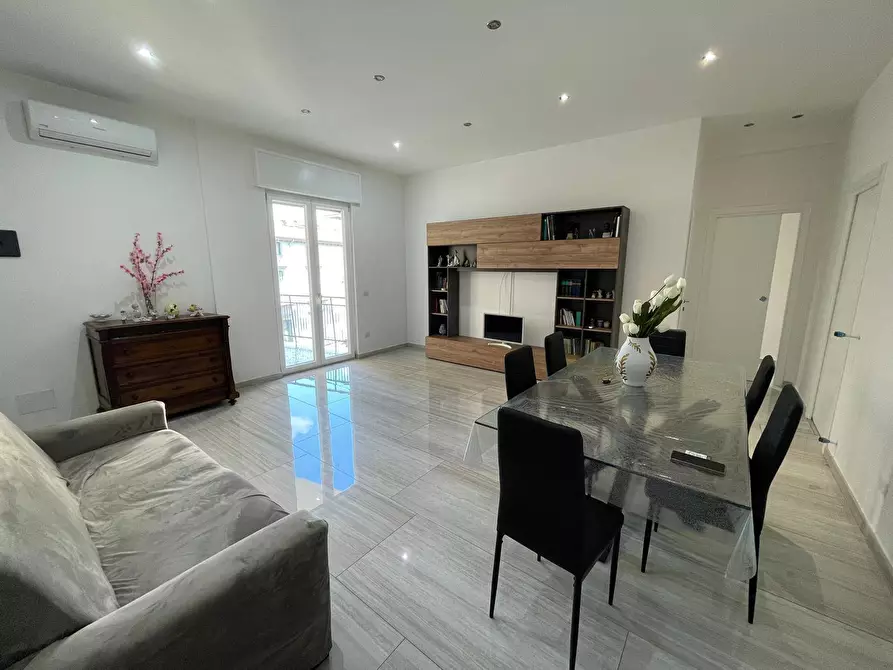 Immagine 11 di Appartamento in vendita  in via Cesare Battisti a Caserta