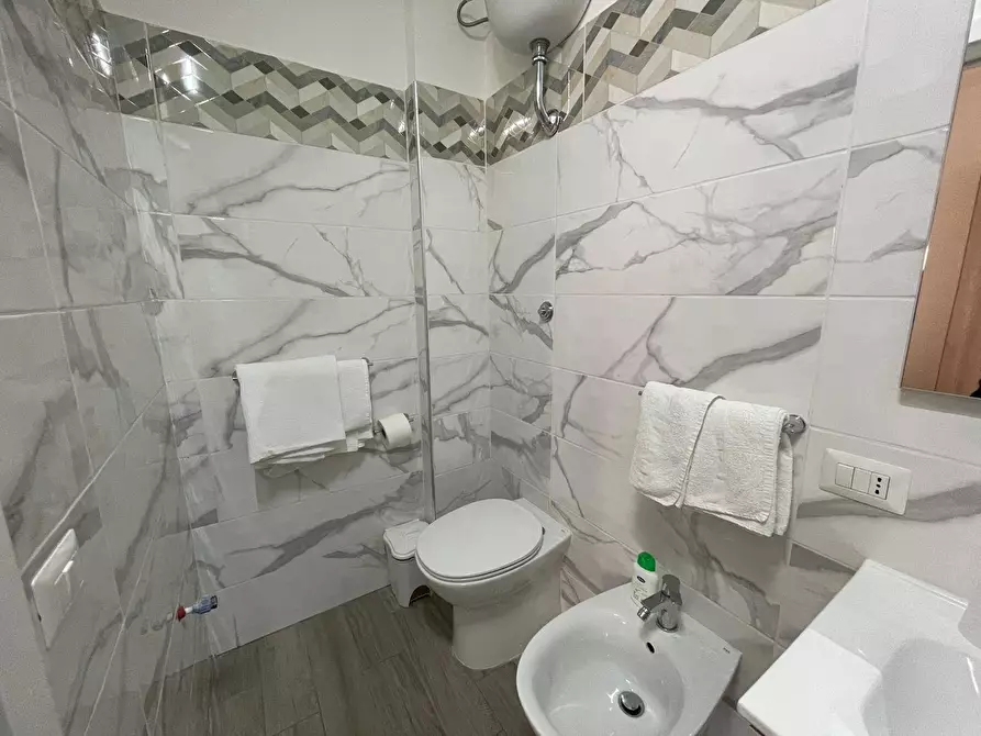 Immagine 43 di Appartamento in vendita  in via Cesare Battisti a Caserta