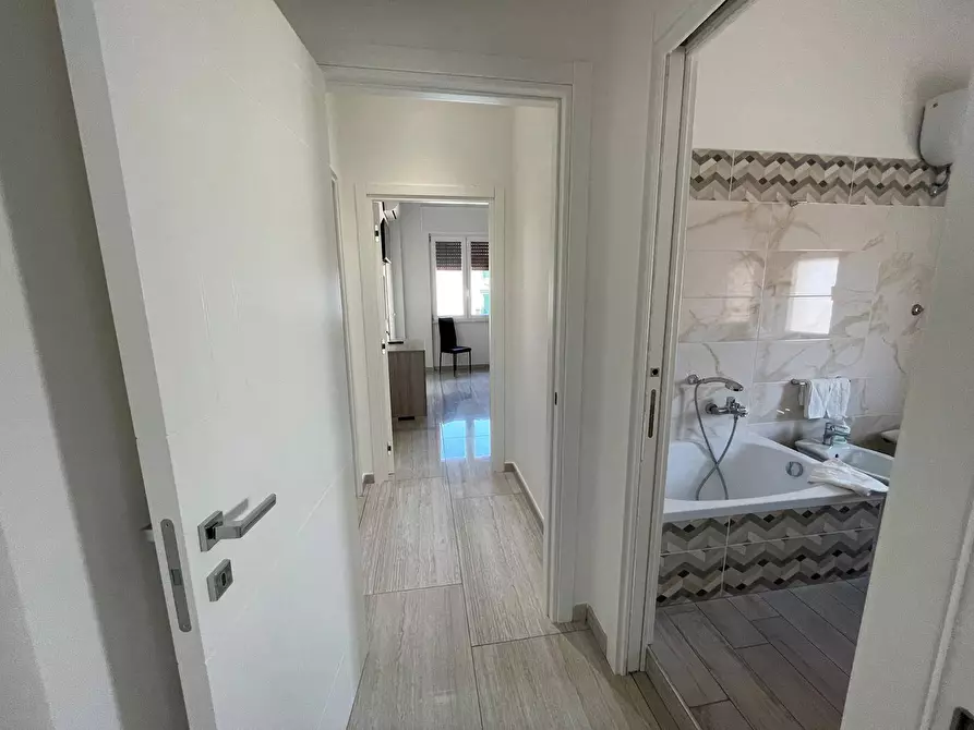 Immagine 45 di Appartamento in vendita  in via Cesare Battisti a Caserta