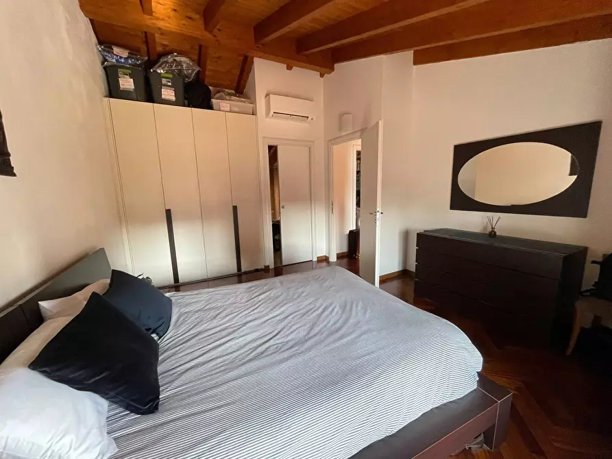 Immagine 15 di Appartamento in vendita  in Largo Camussi 8 a Gallarate