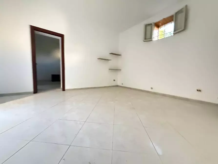 Immagine 6 di Appartamento in affitto  in Via dei Giardini 33/18 a Caserta