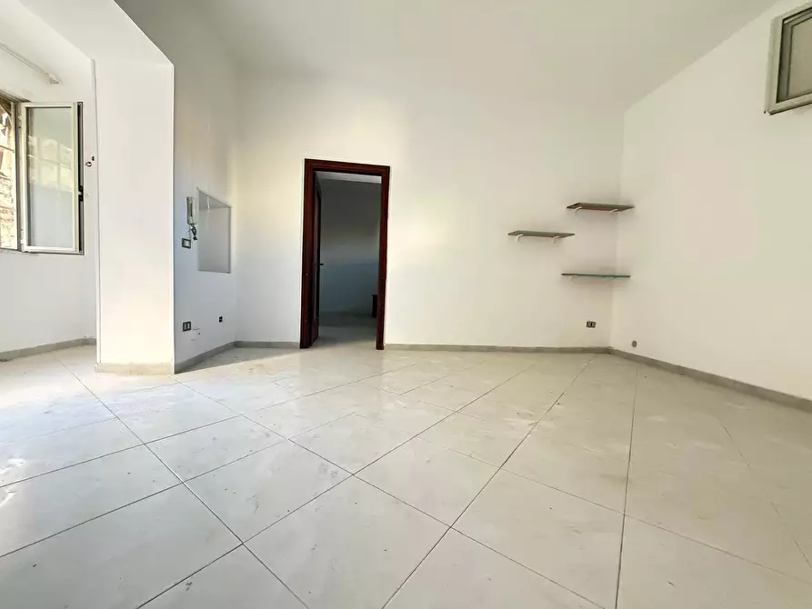 Immagine 11 di Appartamento in vendita  in via dei giardini 33/18 a Caserta