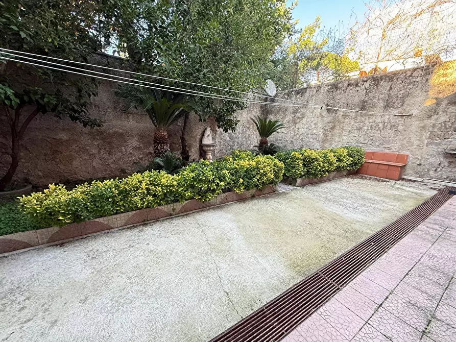 Immagine 3 di Appartamento in vendita  in via dei giardini 33/18 a Caserta