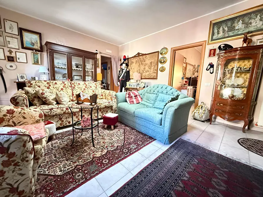 Immagine 2 di Appartamento in vendita  in Via Pasquale Tenga 74 a Caserta