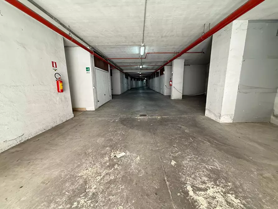 Immagine 40 di Appartamento in vendita  in Via Pasquale Tenga 74 a Caserta