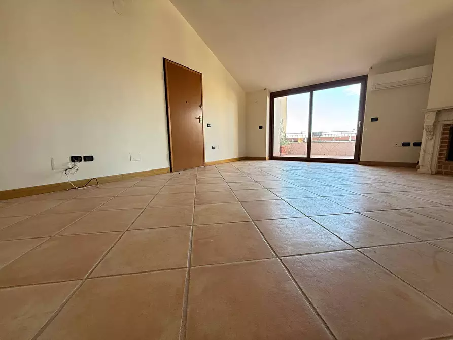 Immagine 5 di Appartamento in vendita  in Via Iannelli 33 a Caserta