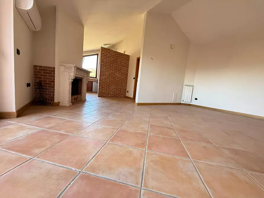 Immagine 8 di Appartamento in vendita  in Via Iannelli 33 a Caserta