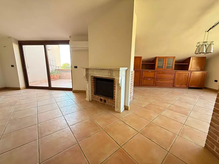 Immagine 12 di Appartamento in vendita  in Via Iannelli 33 a Caserta