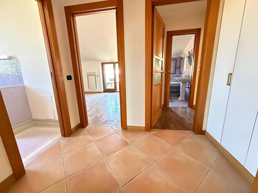 Immagine 33 di Appartamento in vendita  in Via Iannelli 33 a Caserta