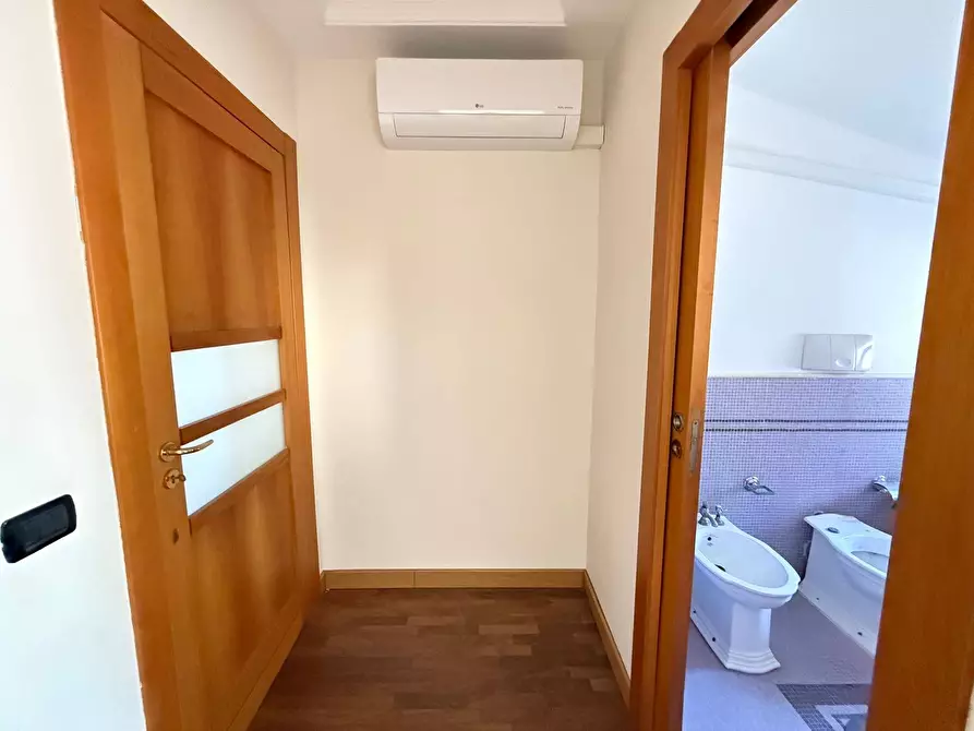 Immagine 43 di Appartamento in vendita  in Via Iannelli 33 a Caserta