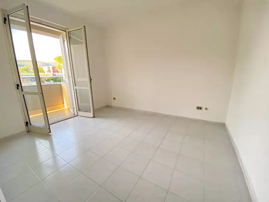 Immagine 23 di Appartamento in vendita  in via Tescione 81 a Caserta