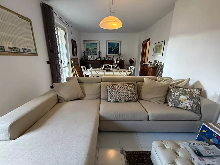 Immagine 8 di Appartamento in vendita  in via Tescione 81 a Caserta