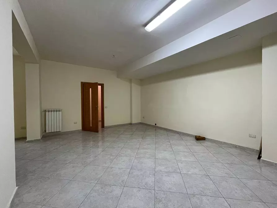 Immagine 2 di Magazzino in affitto  in Via P.Musone 2 a Capodrise