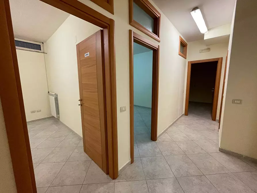 Immagine 8 di Magazzino in affitto  in Via P.Musone 2 a Capodrise