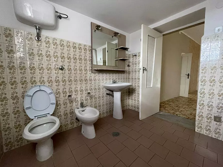 Immagine 19 di Appartamento in vendita  in Via Ponte a Caserta