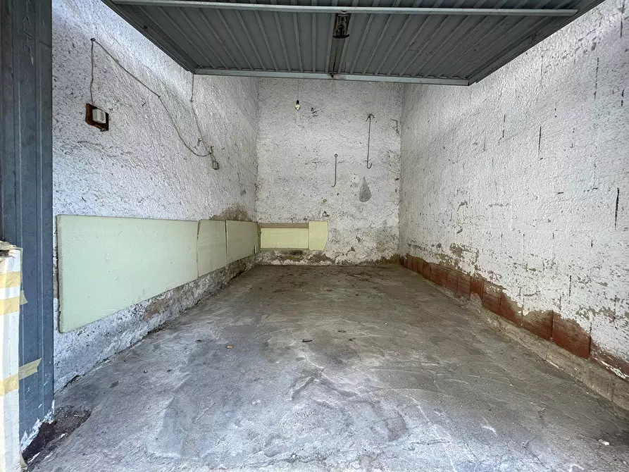 Immagine 25 di Appartamento in vendita  in Via Ponte a Caserta