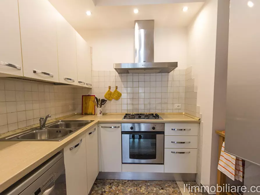 Immagine 2 di Camera in affitto  in Viale Della Repubblica 6 a Verona