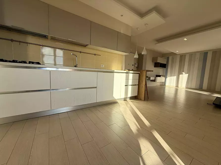 Immagine 10 di Multiproprietà in affitto  in Viale Abramo Lincoln 288 a Caserta