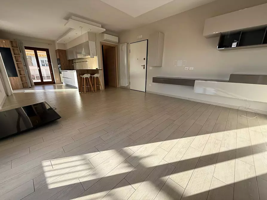 Immagine 1 di Multiproprietà in affitto  in Viale Abramo Lincoln 288 a Caserta