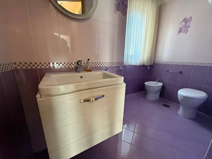 Immagine 21 di Multiproprietà in affitto  in Viale Abramo Lincoln 288 a Caserta