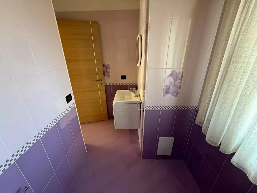 Immagine 22 di Multiproprietà in affitto  in Viale Abramo Lincoln 288 a Caserta