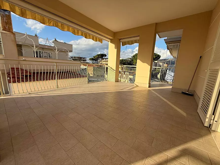 Immagine 14 di Multiproprietà in affitto  in Viale Abramo Lincoln 288 a Caserta