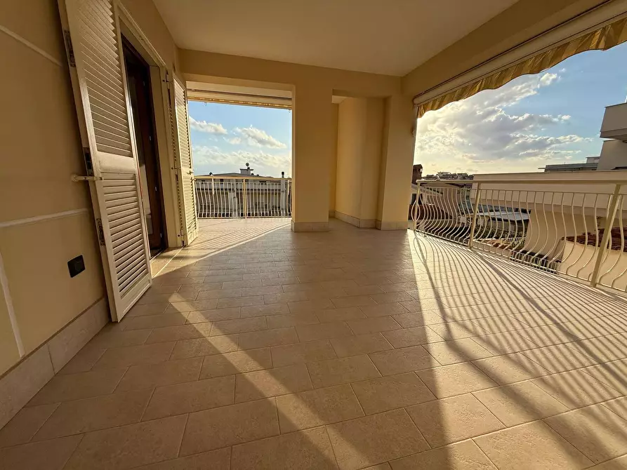 Immagine 15 di Multiproprietà in affitto  in Viale Abramo Lincoln 288 a Caserta